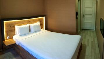 Premium bedding, free WiFi