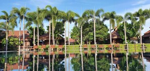 Outdoor pool - Pruksa Resort Prachuabkhirikhan (Prachuap Khiri Khan)