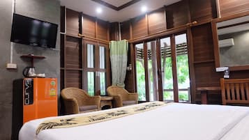 Chambre Double Standard | Articles gratuits dans le mini-bar, coffres-forts dans les chambres