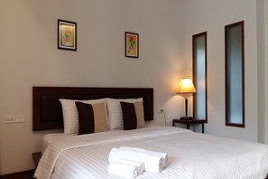 Iron/ironing board, rollaway beds, free WiFi - The My Home Resort (Prachuap Khiri Khan)