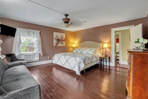 5 bedrooms, iron/ironing board, travel cot, free WiFi