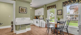 Doyle House - Near Cooperstown Dreams Park