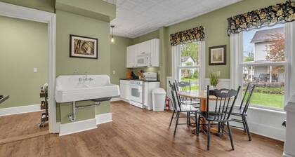 Doyle House - Near Cooperstown Dreams Park