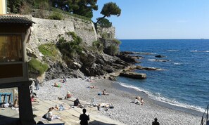 Beach nearby - House in the green, 100 meters from the sea (Genova)