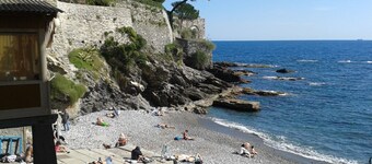 House in the green, 100 meters from the sea