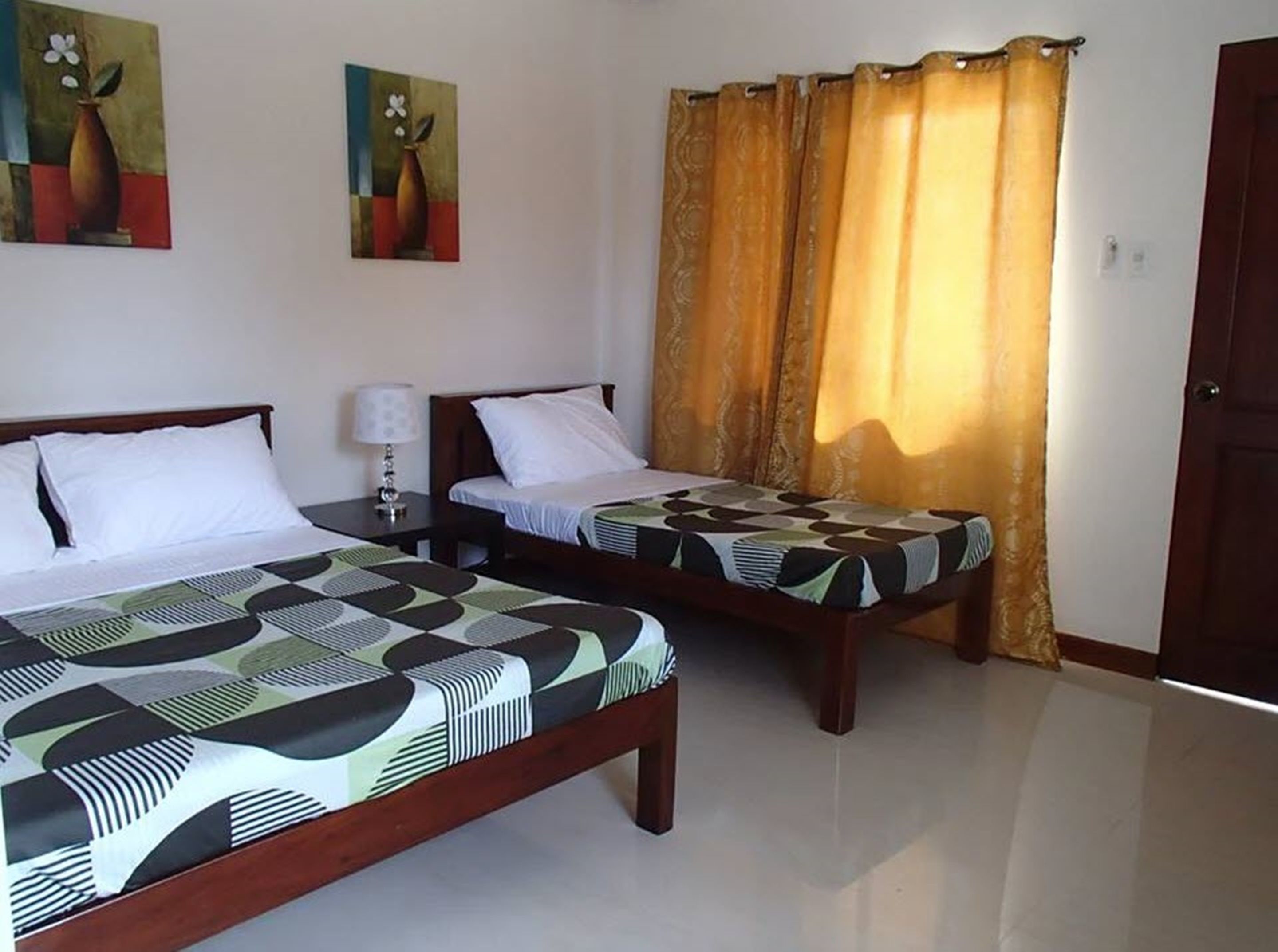 deluxe room | free wifi, bed sheets