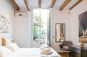 2 sovrum, strykjärn/strykbräda, wi-fi och sängkläder