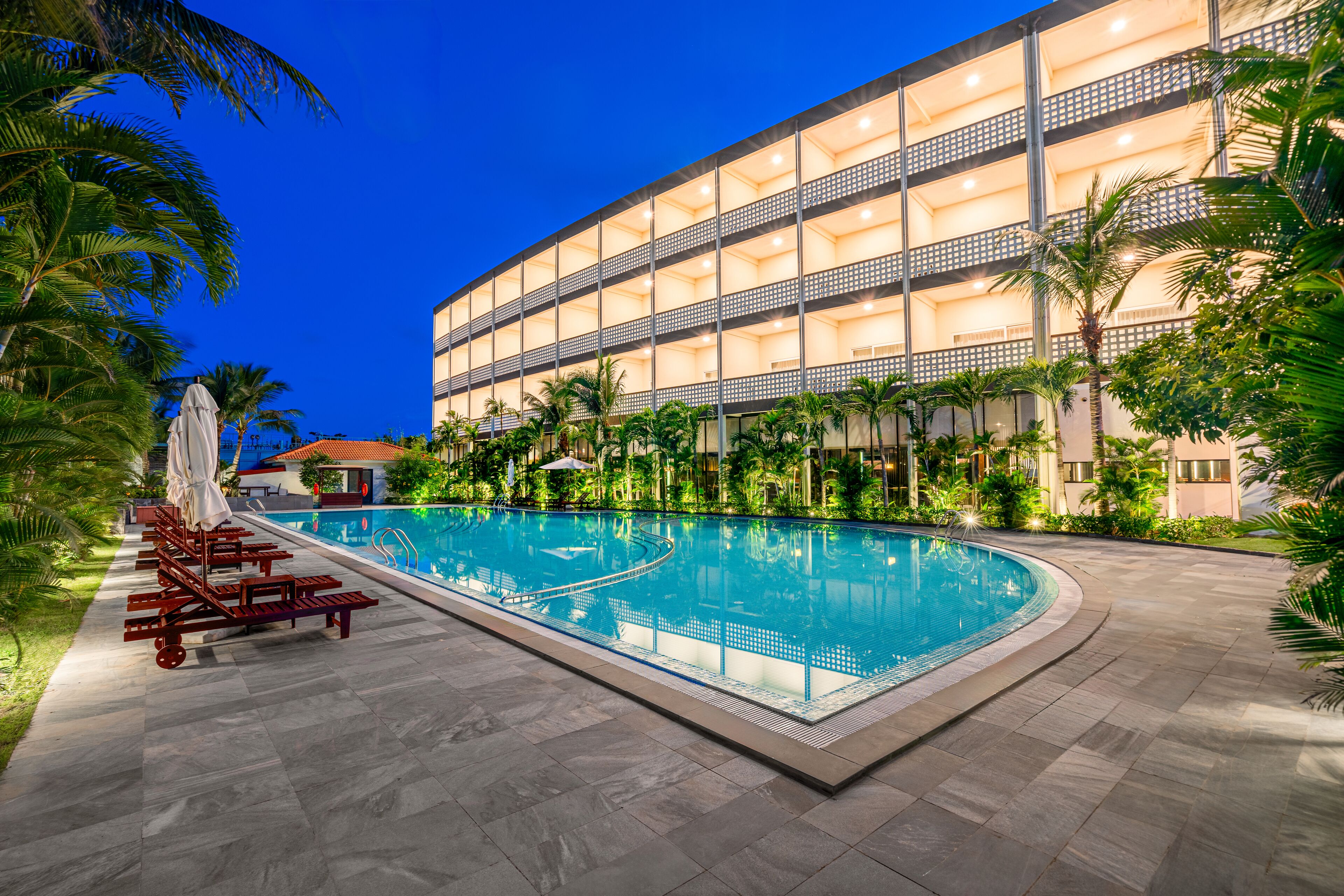 Front of property – evening/night