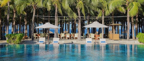 3 outdoor pools, open 6:00 AM to 6:00 PM, pool umbrellas, sun loungers