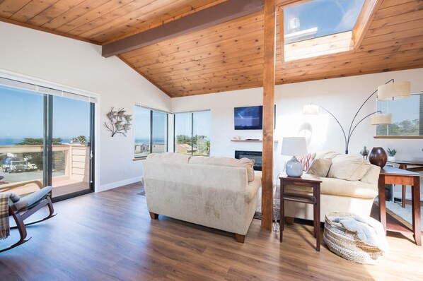 TV, fireplace, stereo, offices