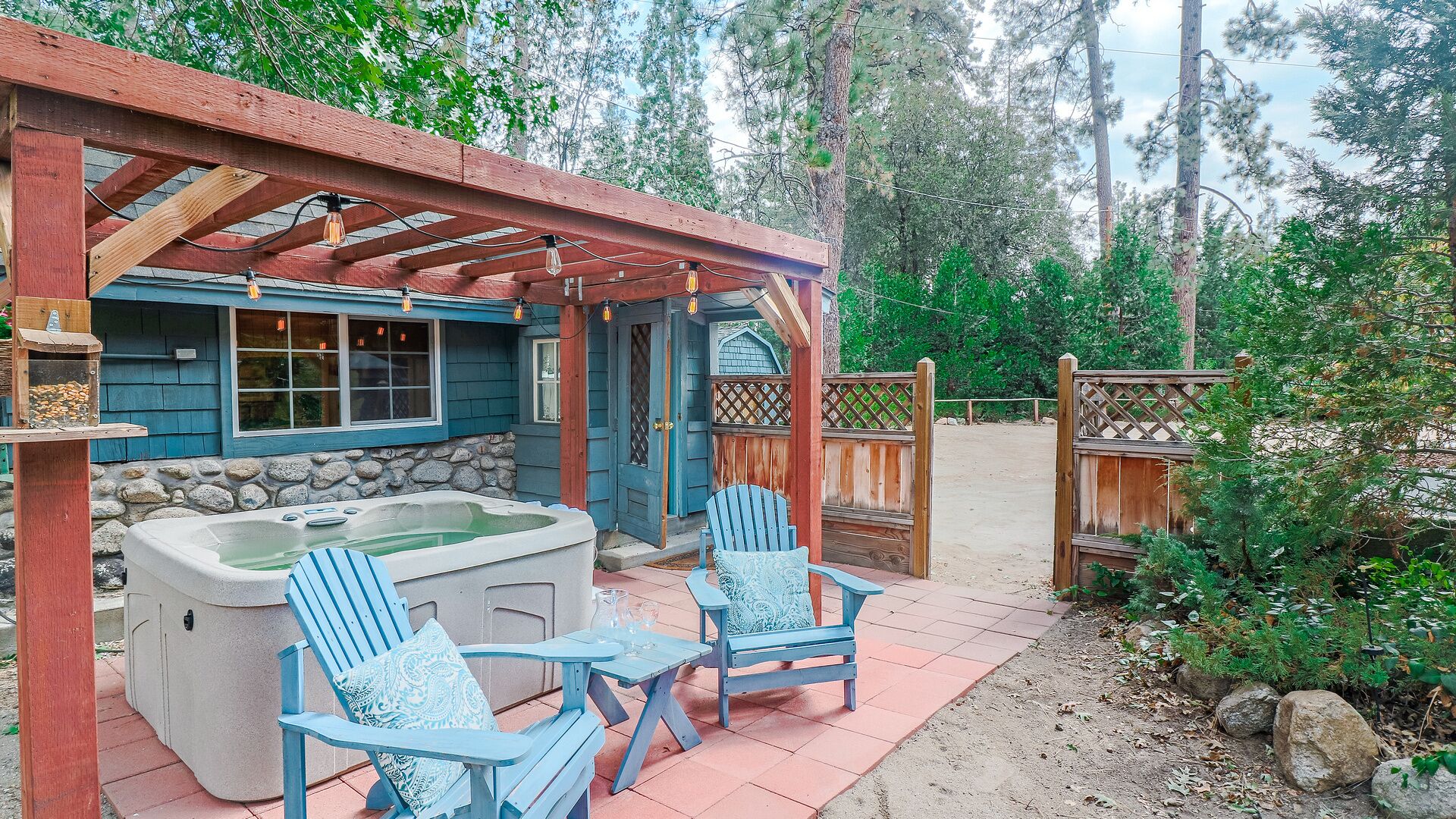 Bain à remous extérieur