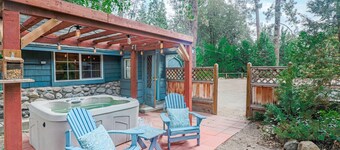 Little Dairy Haven: Romantic and Charming Studio with Spa!