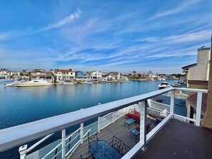 Terrace/patio - 4035R Marina Mansion (Oxnard)