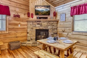 Dining - 1 Bedroom 1 Bathroom Romantic Honeymoon Cabin with Hot Tub and Jacuzzi! (GATLINBURG)