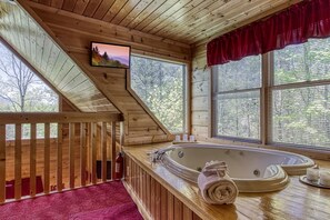 Interior - 1 Bedroom 1 Bathroom Romantic Honeymoon Cabin with Hot Tub and Jacuzzi! (GATLINBURG)