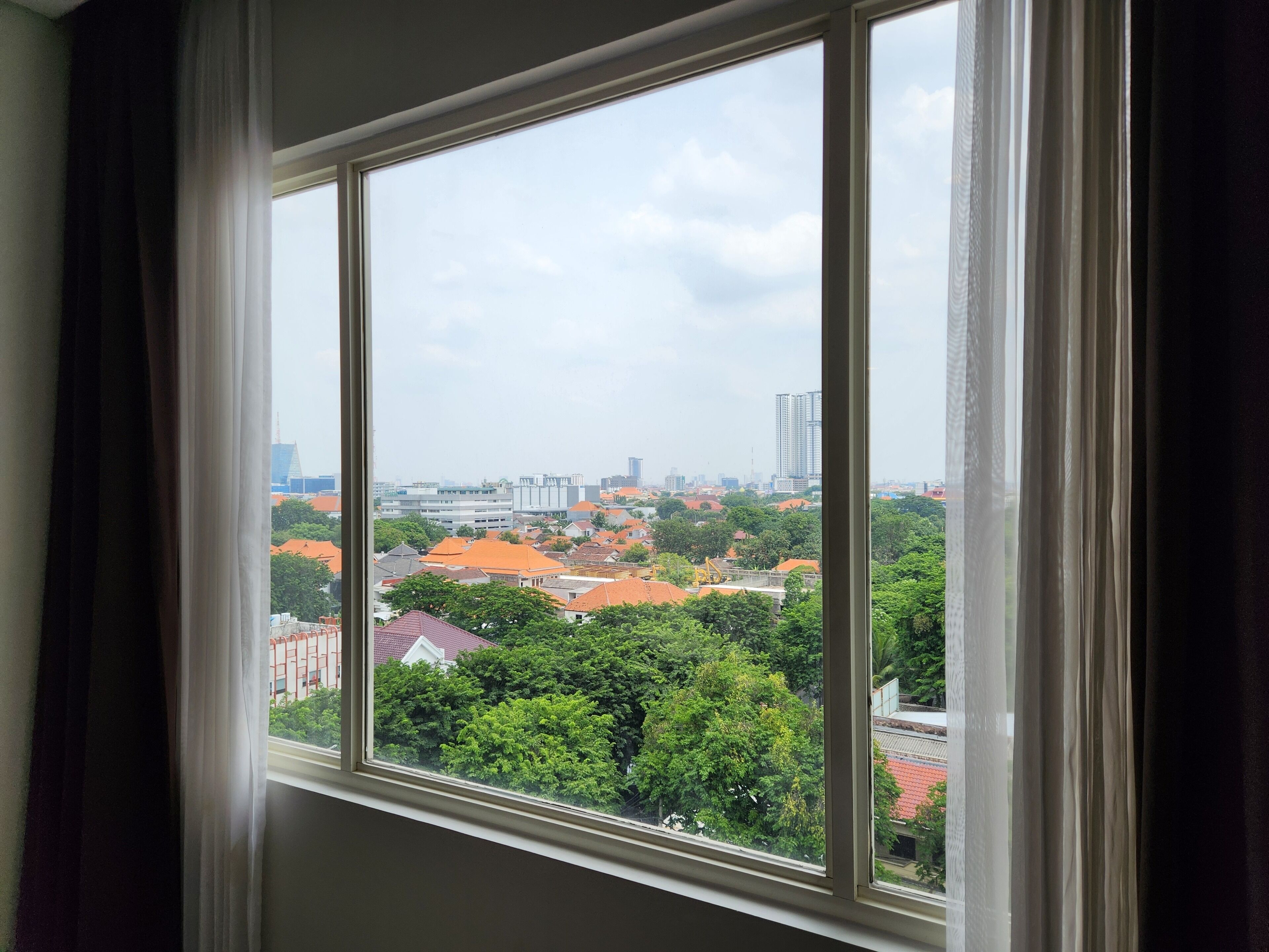 Superior King Room | City view