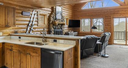 Rauhallinen ympäristö metsässä Boyne-vuorella, rinteillä kadun toisella puolella!