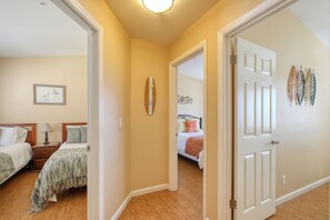 3 habitaciones, tabla de planchar con plancha y wifi gratis 