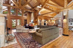 スマートテレビ、暖炉、DVD プレーヤー、ステレオ