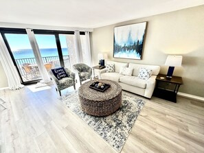 Een televisie en een dvd-speler