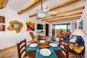 تلفزيون، ستيريو، مكتب