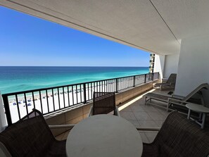 Property grounds - Breakers East 1105~ Spacious 2BR/2BA~beach setup- Covered Parking (Destin)