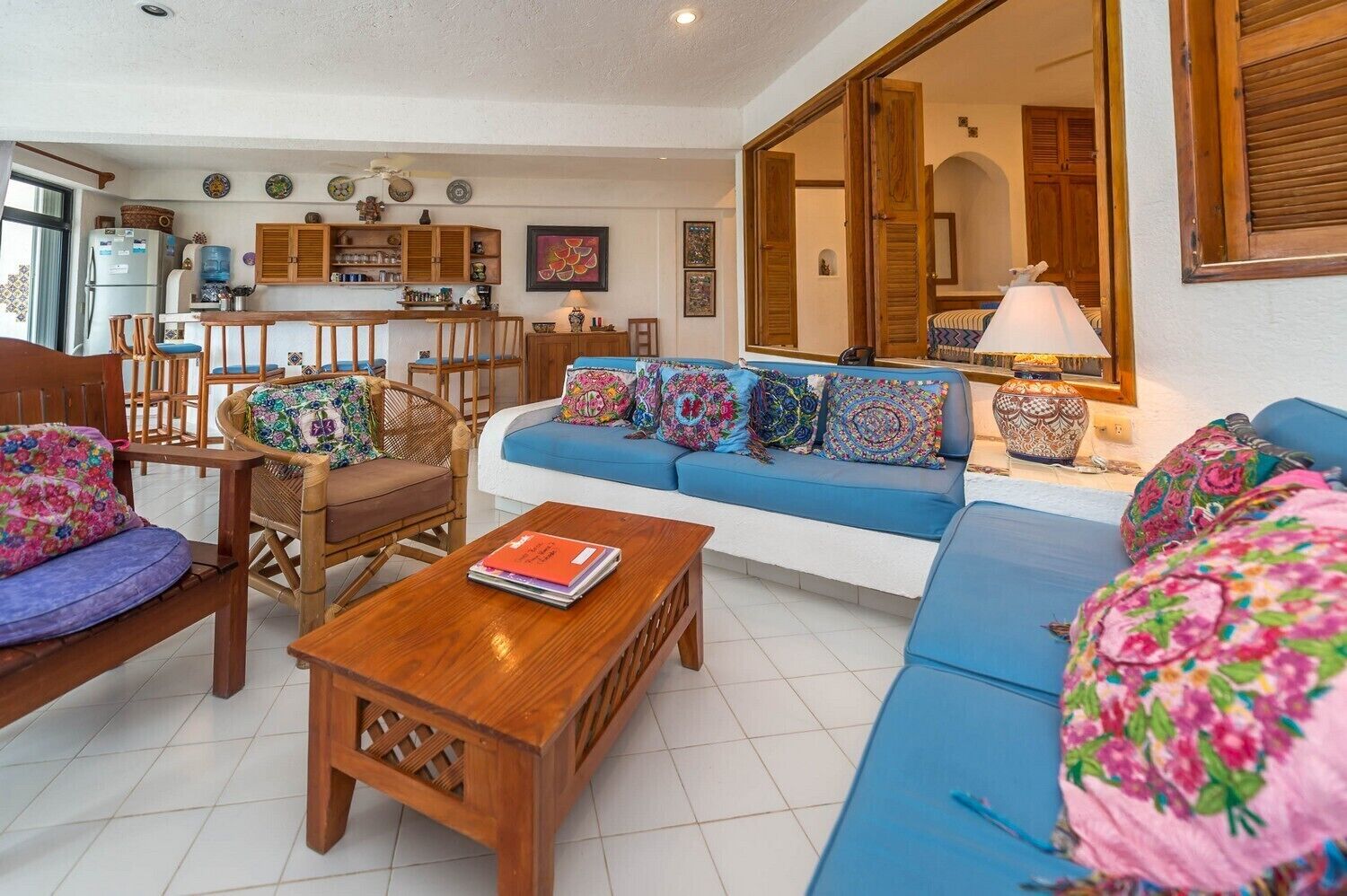 电视、书、影片库