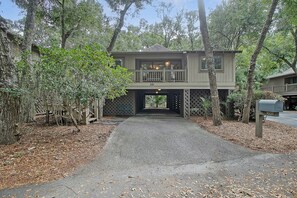 Exterior - Completely Renovated, 5 min walk to beach (Kiawah Island)