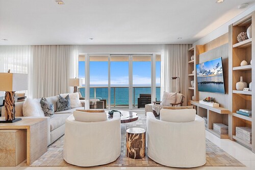 Luxurious 4/5 Direct Ocean Penthouse 1720 - Located at 1 Hotel & Homes South Beach