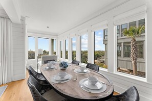 Dining - Incredible, completely renovated oceanfront villa (Kiawah Island)