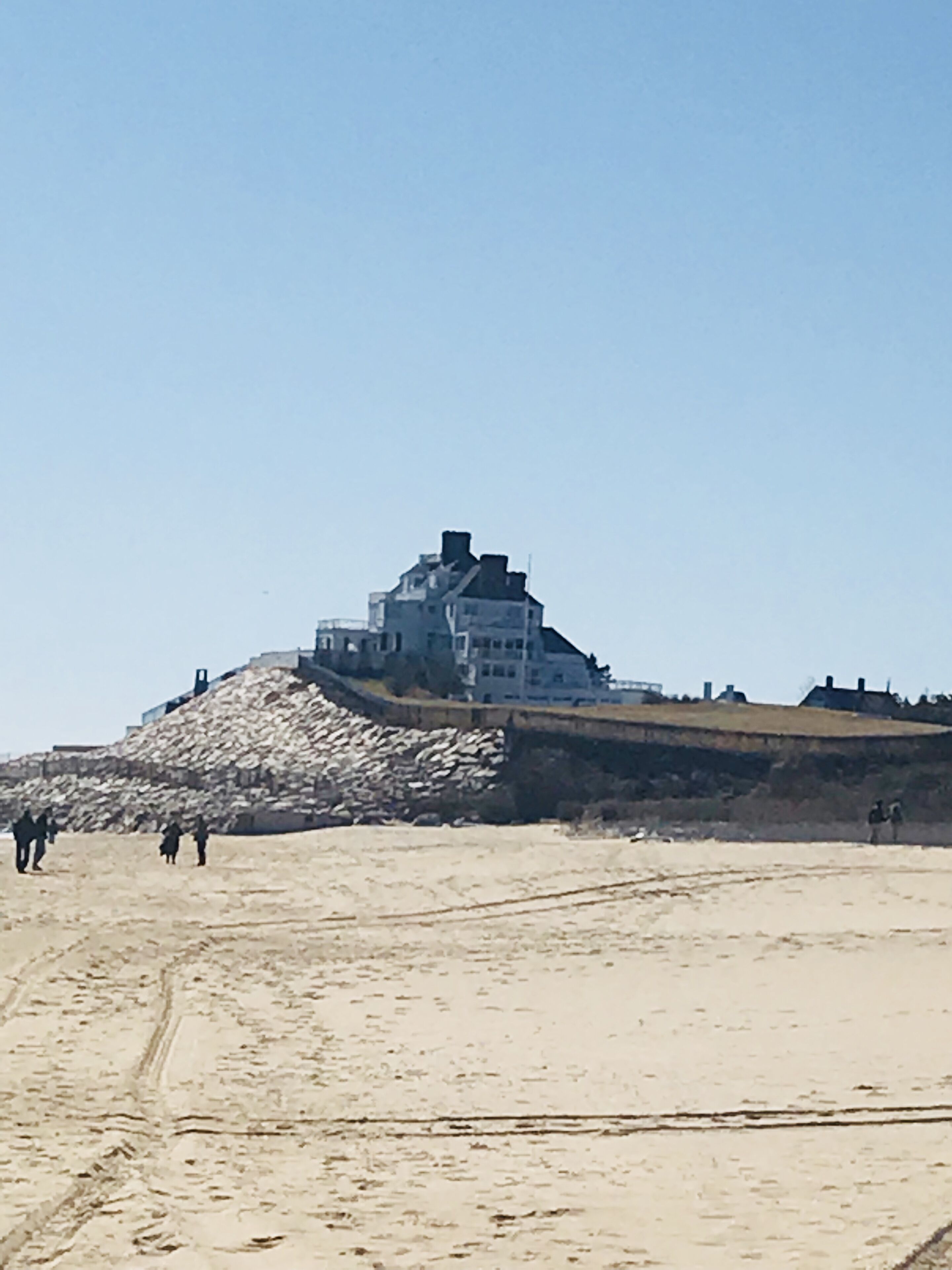 Taylor Swift’s house, 5 minute drive.