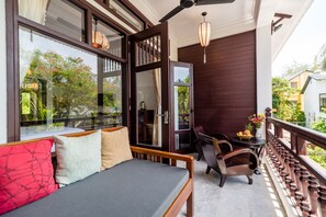 Kahden hengen superior-huone, parveke | Terassi/patio