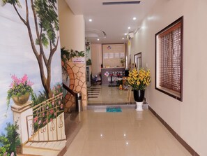 Lobby - Halong Four Seasons Hotel (Ha Long)