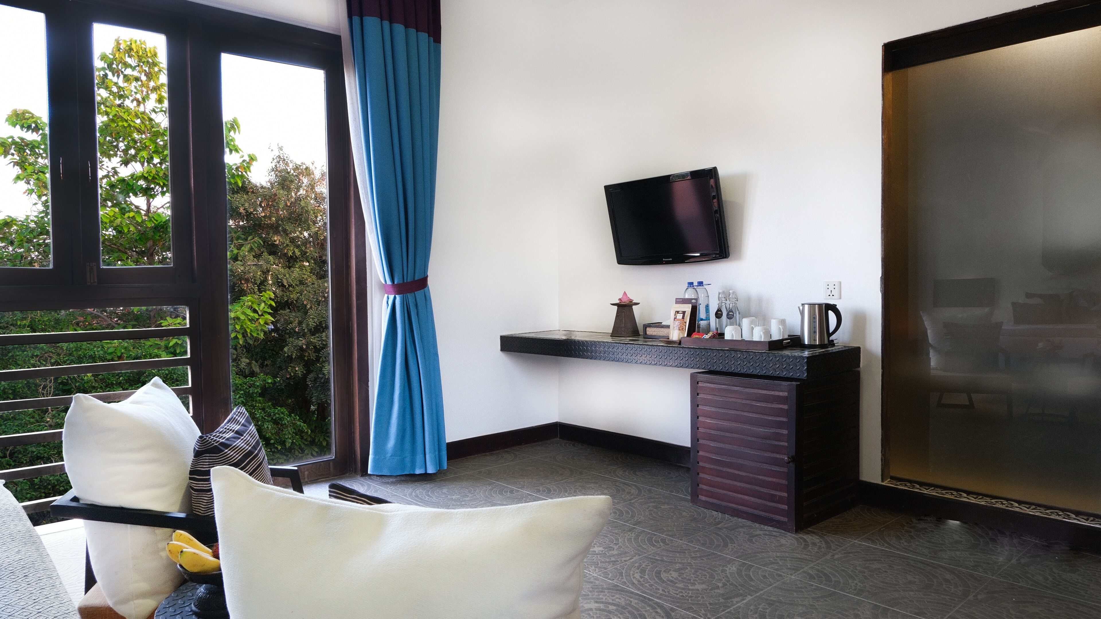 Minibar, in-room safe, individually decorated, desk