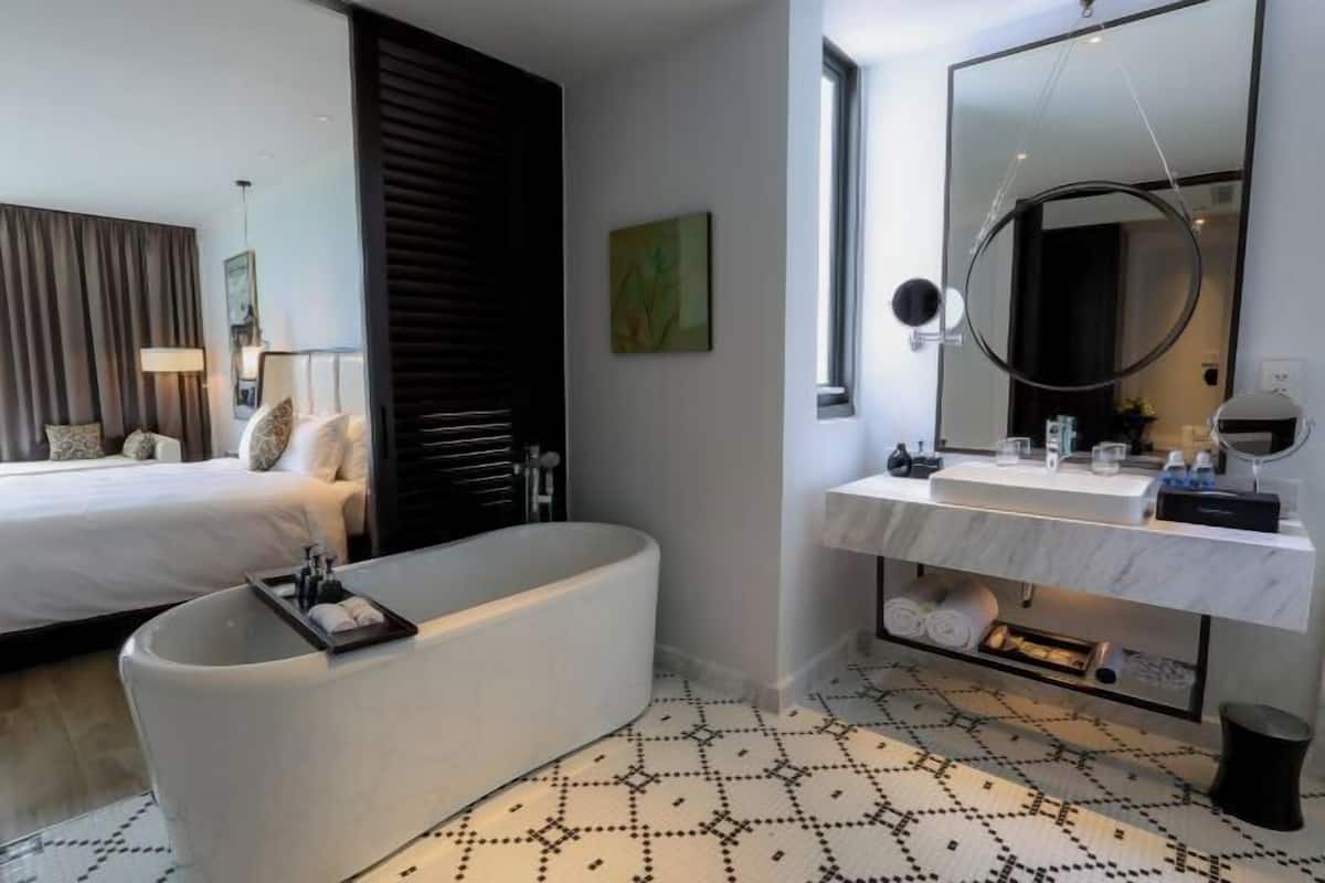 3 camere, biancheria da letto di alta qualità, copriletto in piuma