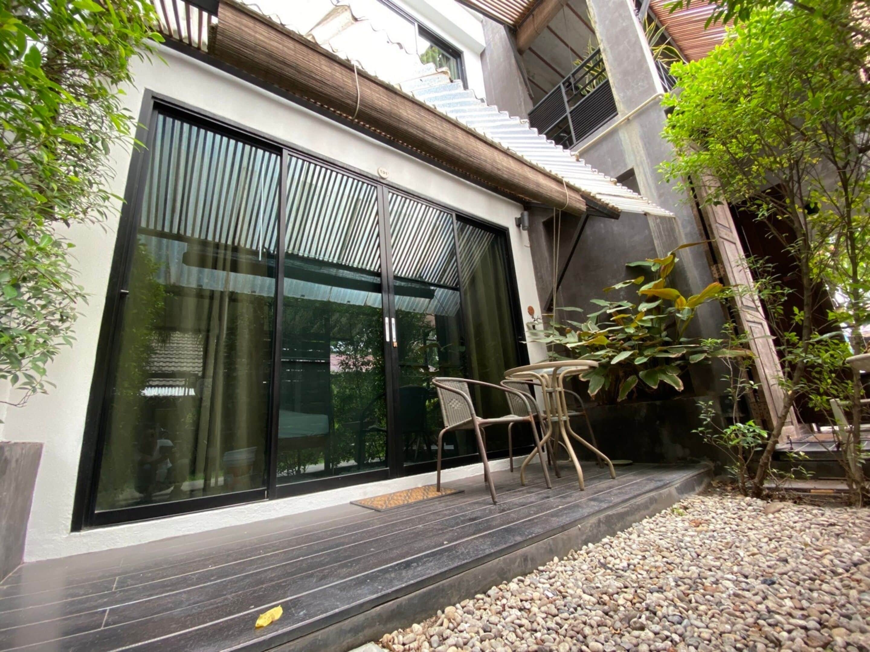 1 bedroom, free minibar, in-room safe, blackout curtains