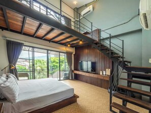 Loft Room | Free minibar, in-room safe, blackout drapes, free WiFi - Gord Chiangmai (Chiang Mai)