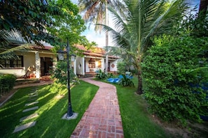 Condo, Garden View | Garden view