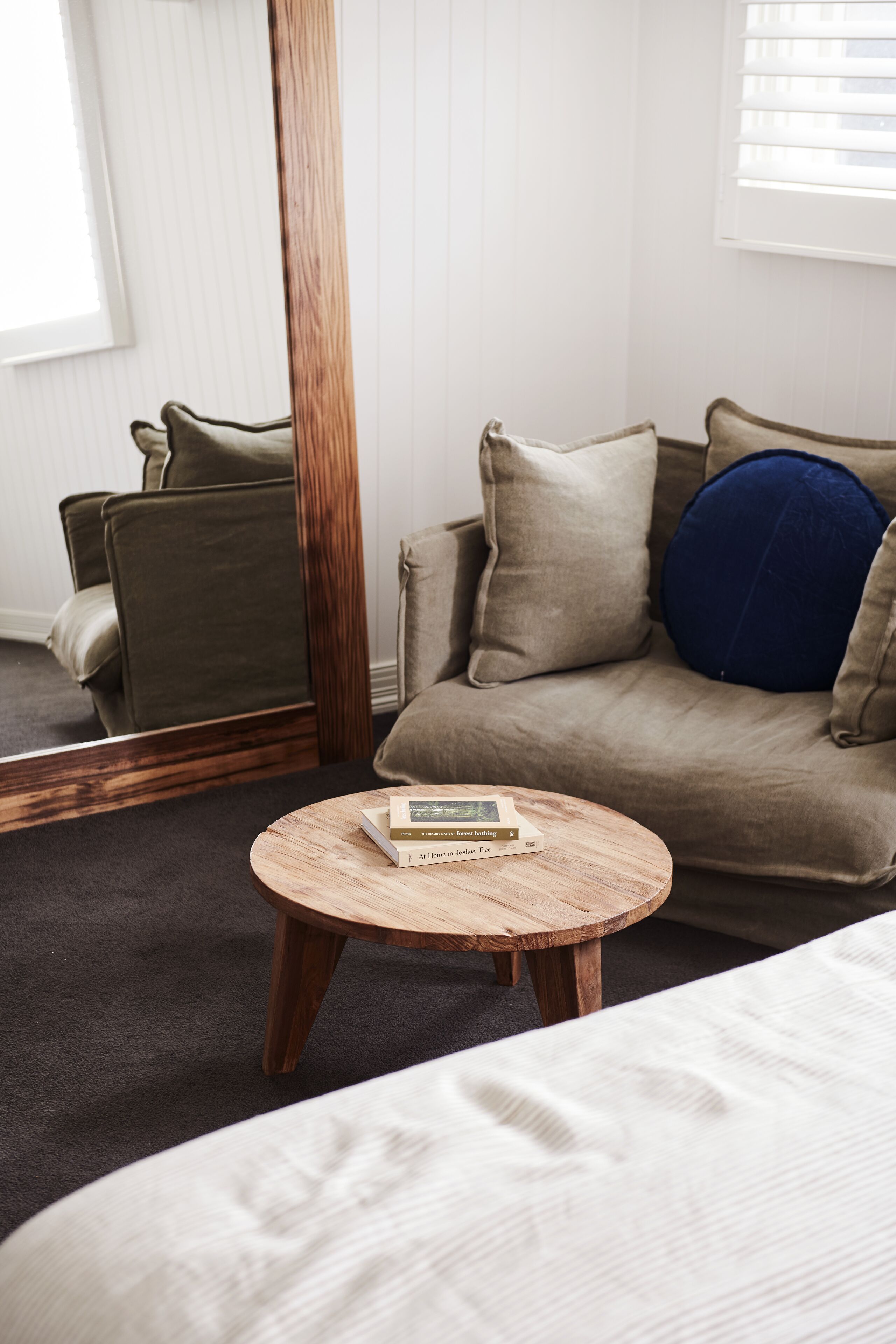 Room 6 - Anglesea King Deluxe Studio