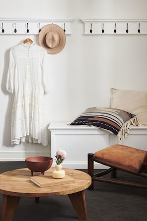 開放式客房, 1 張特大雙人床 | 高級寢具、書桌、熨斗/熨衫板、免費 Wi-Fi