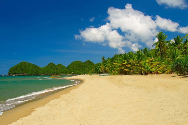 On the beach, free beach cabanas, sun loungers, beach towels