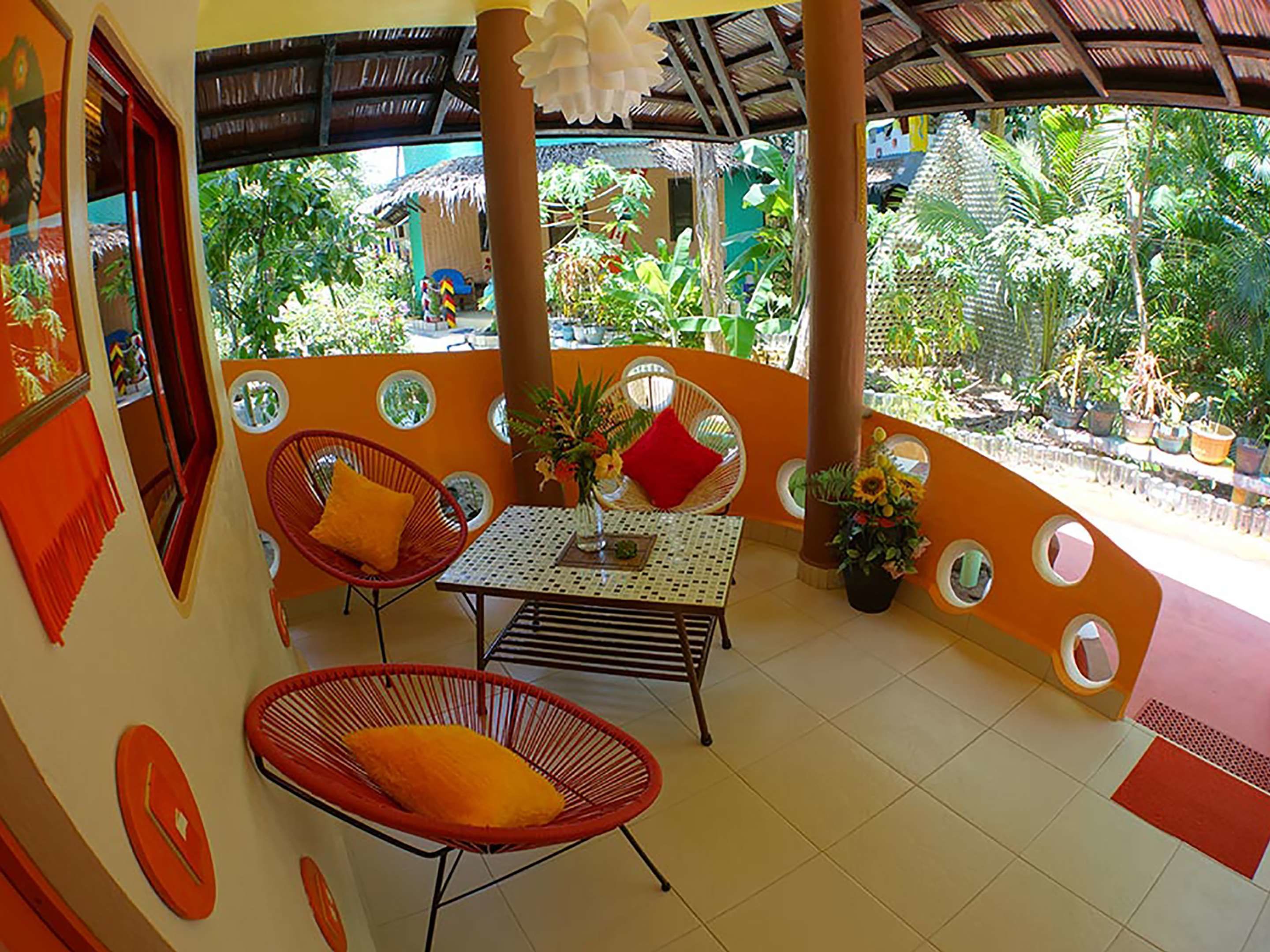 70s groove | terrace/patio