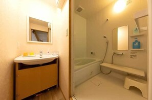 Room, Terrace (B) | Bathroom | Slippers, towels, shampoo, toilet paper