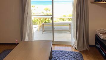 Rum - terrass (S, Pet Friendly *Contact the property) | Wi-fi och sÀngklÀder