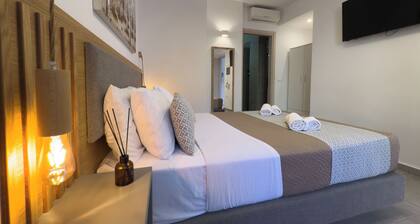 Deluxe Hotel