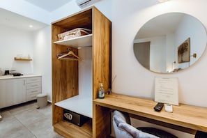 Double Room (Ground Floor) | Desk, soundproofing, iron/ironing board, free WiFi - Deluxe Hotel (Chania)