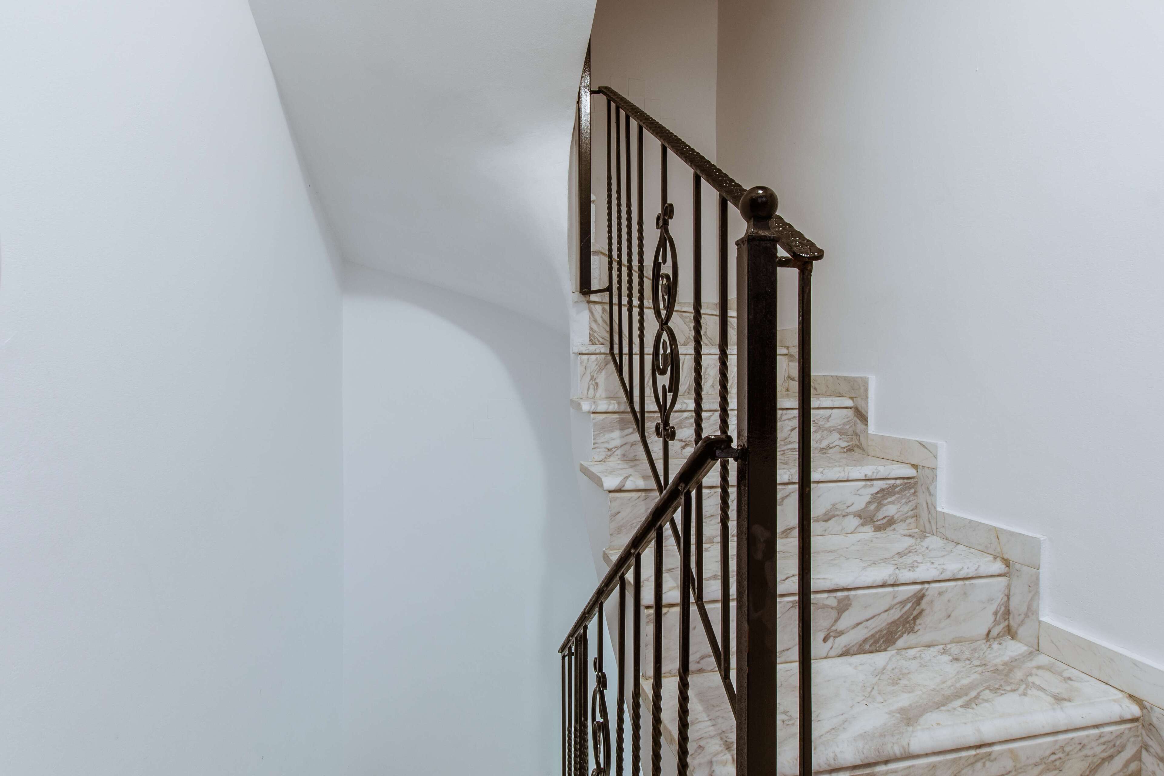 Photo - Deluxe Hotel