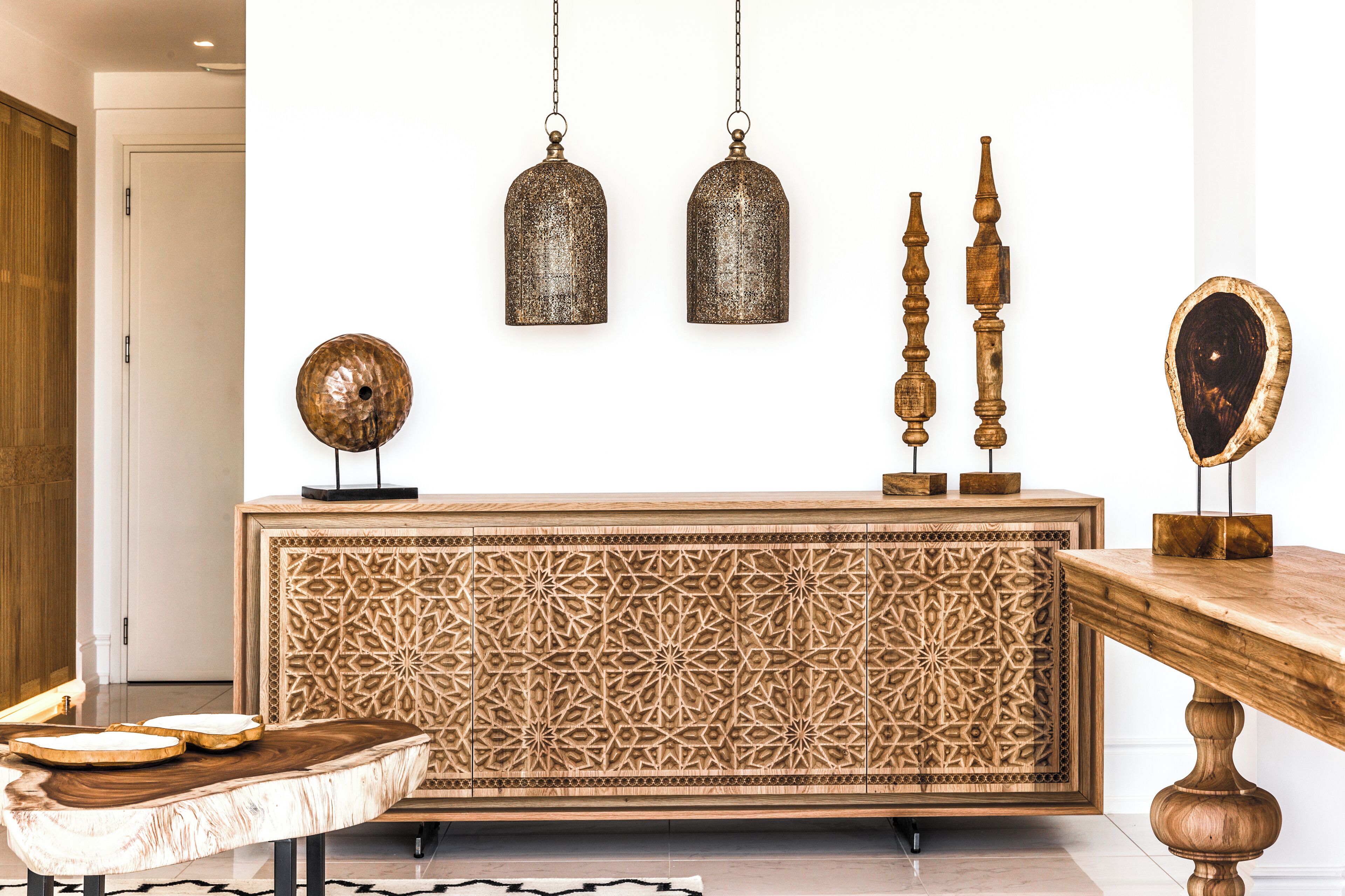 honeymoon suite, private pool (island, sea front) | living area | smart tv, dvd player