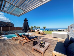 Terrace/patio - Abaton Island Resort & Spa (Hersonissos)