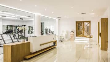 Couples treatment rooms, sauna, steam room, body treatments